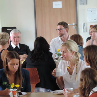 bischof-koch-im-gesprch-mit-lehrern Montessori-Schulzentrum Leipzig - Neuigkeiten - Bischof Koch im Gespräch mit der Schulgemeinde